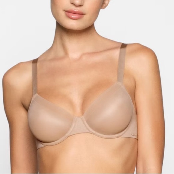 SKIMS No Show Molded Unlined Demi Bra Nude 32A - Picture 1 of 11